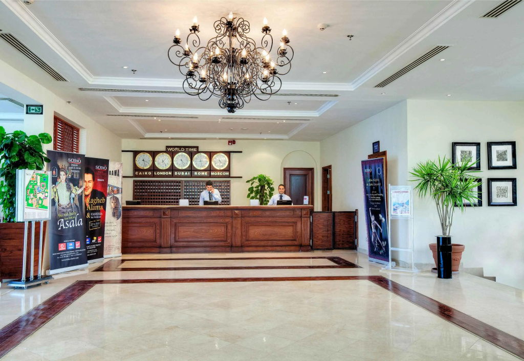 Lobby & Reception