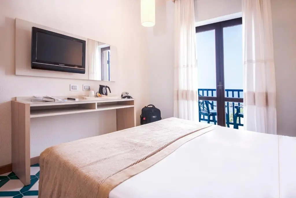 Superior Double room with sea view twin beds