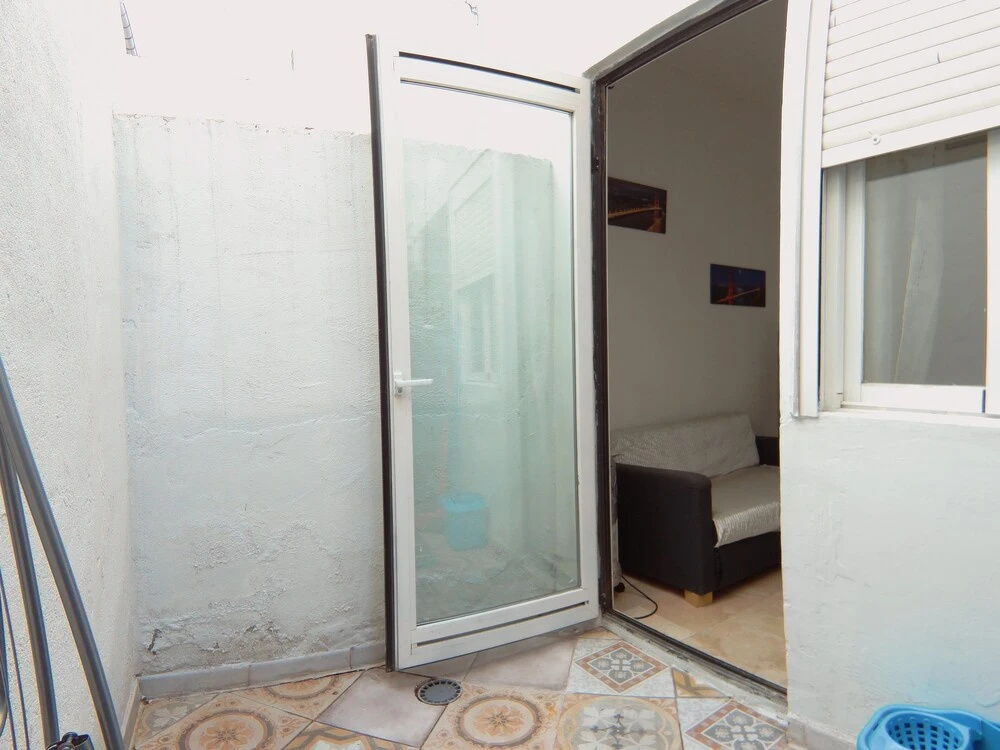 Estudio/Dúplex en bajos y patio int 4m2 en Puerta del Angel AZC1