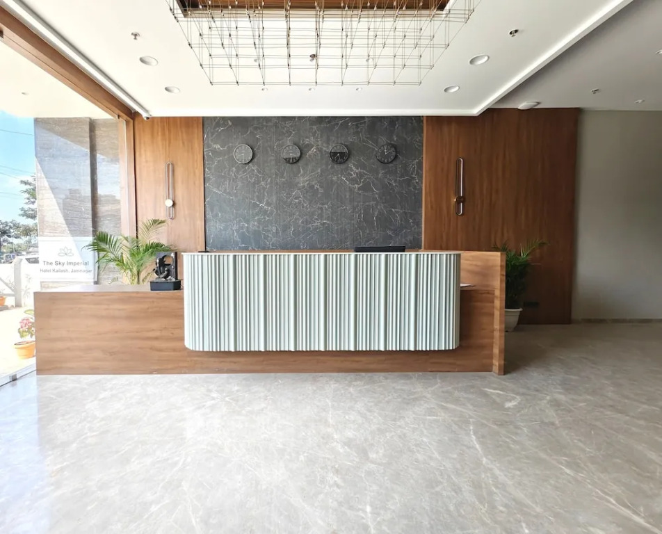 The Sky Imperial Hotel Kailash — фото 4