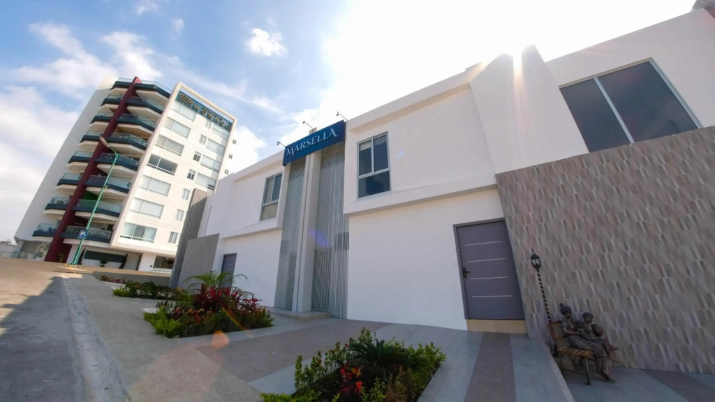 Beautiful LOFT in front of Wyndham Hotel