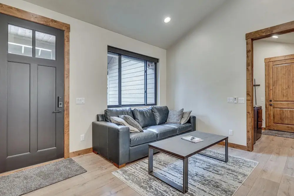 Contemporary & Cozy! Pinetop Country Club Casita