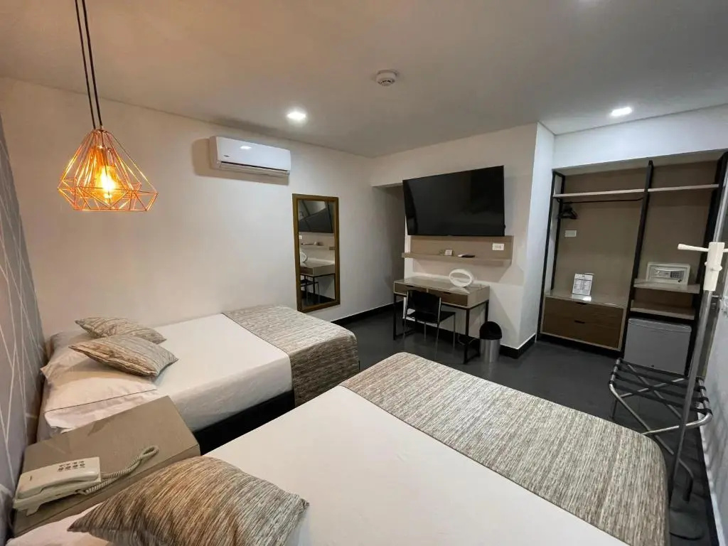 Hotel Merlott Lleras - Chambres
