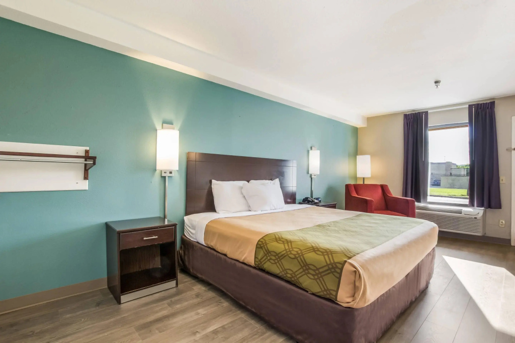Standard Double room (full double bed)
