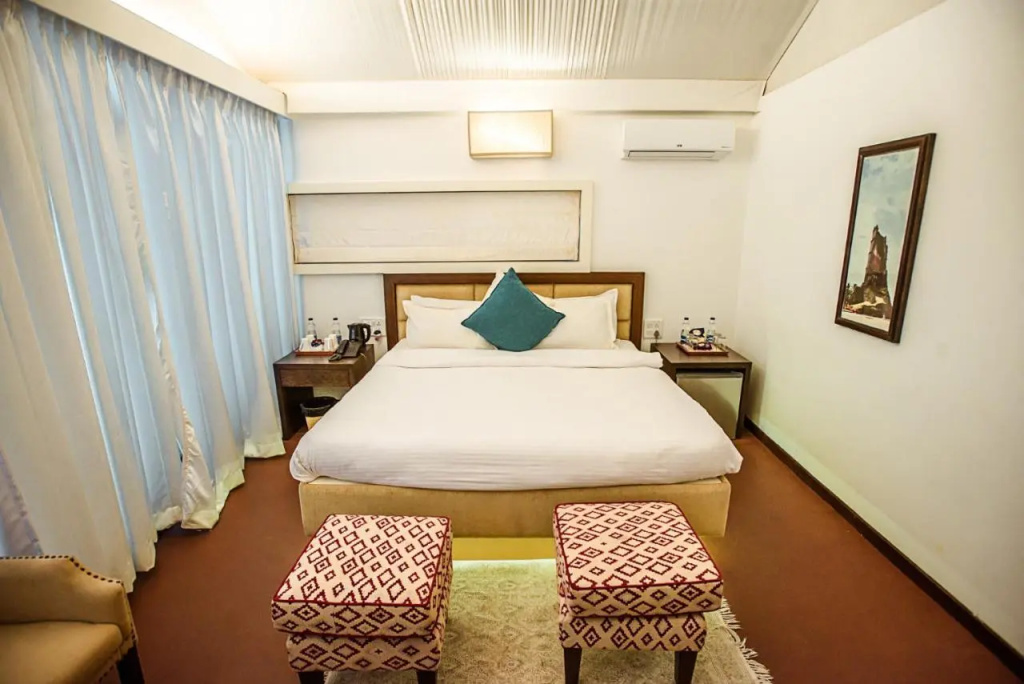 Marbela Beach Resort in Morjim