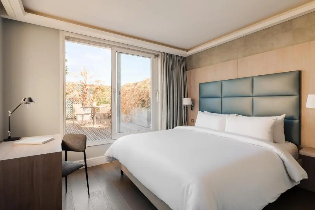 L’Edmond Hotel Parc Monceau 128