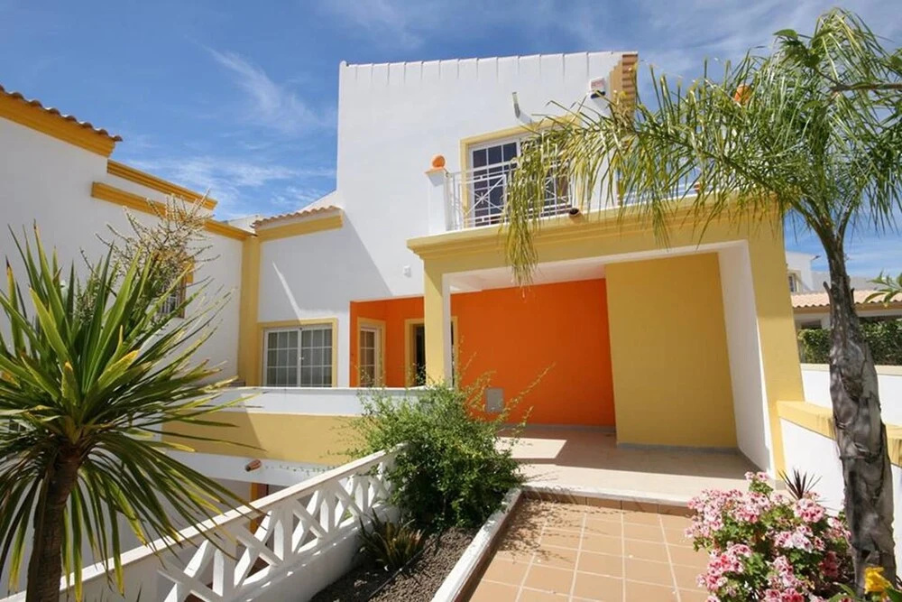 Villa Betty by Algarkasa