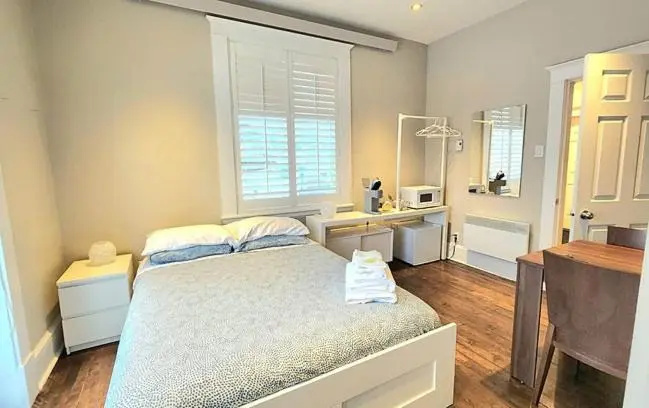1 Bedroom Suite