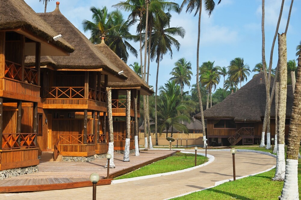 Maaha Beach Resort