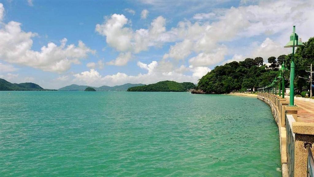 Студия с видом на море в Seaview At Cape Panwa
