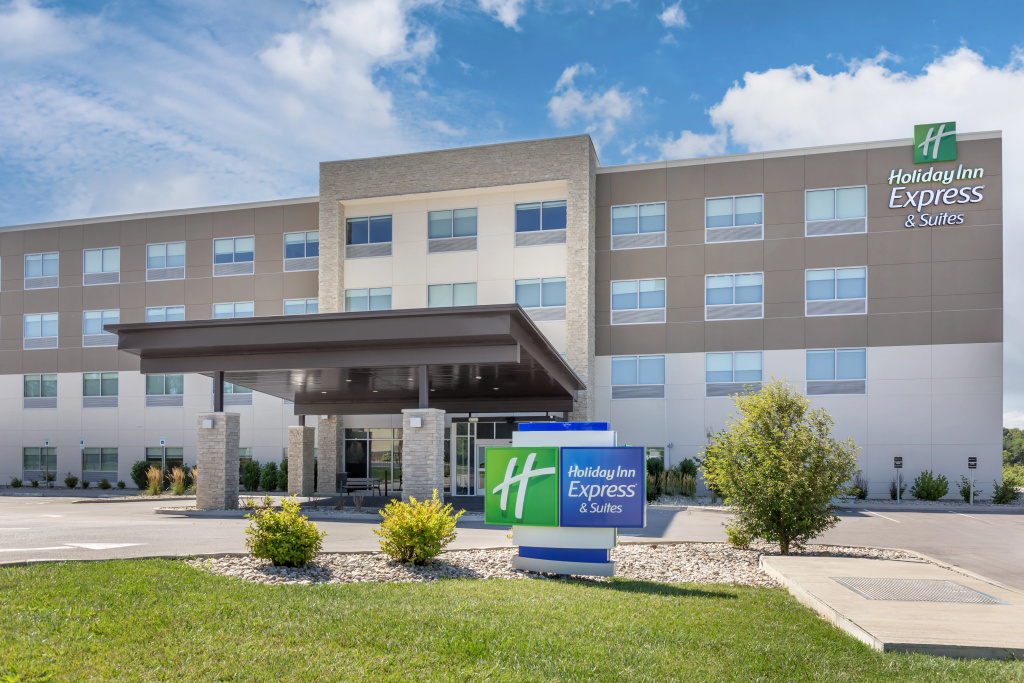 Holiday Inn Express and Suites Dry Ridge by IHG