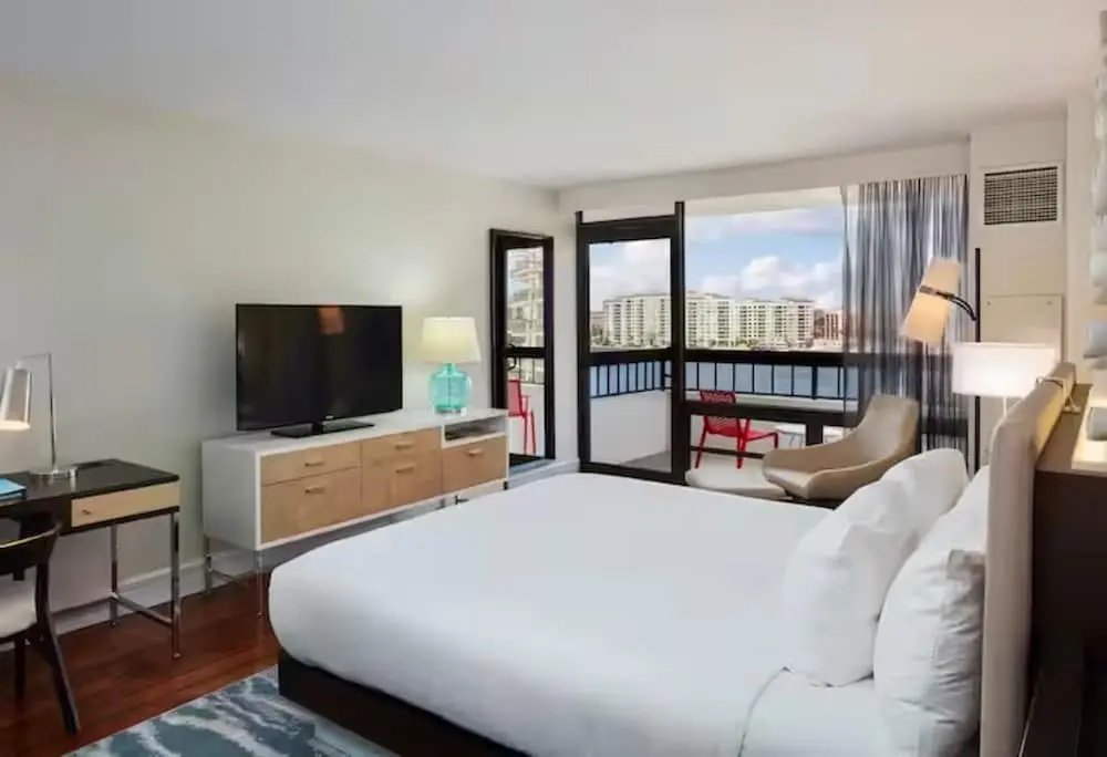 Presidential Double Suite (full double bed)