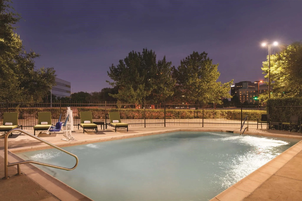 Pace Hotel Addison - Général