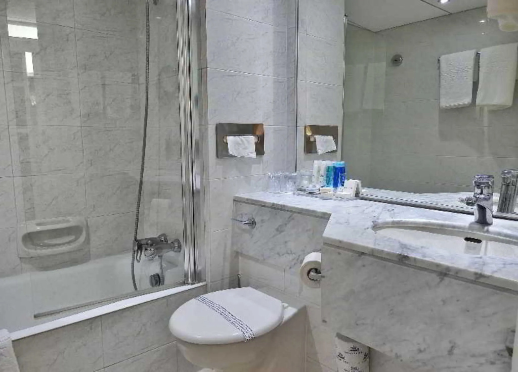 Grecian Park Hotel - фото 10
