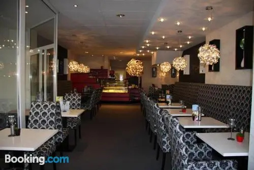 Food & Beverage