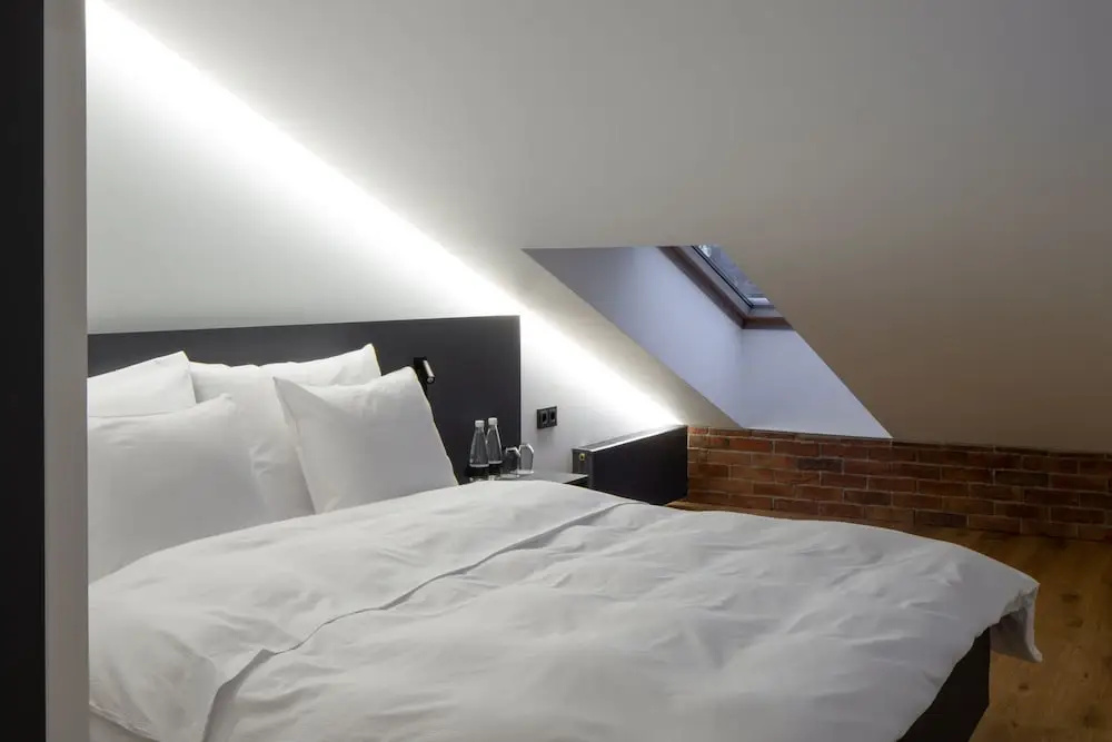 Standard Double room (full double bed)