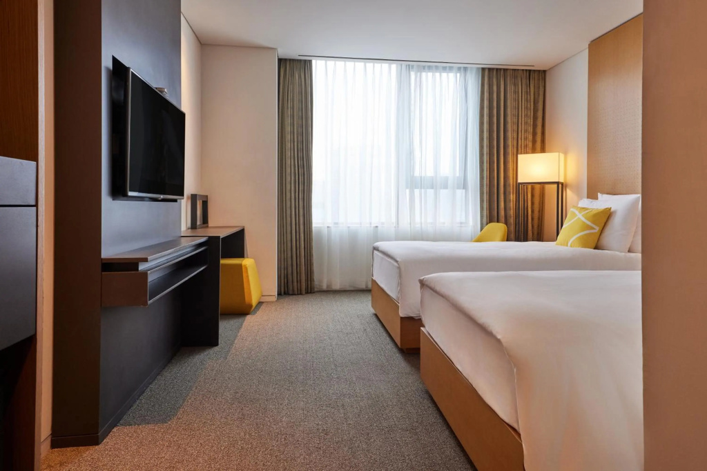 L7 MYEONGDONG by LOTTE HOTELS — 3