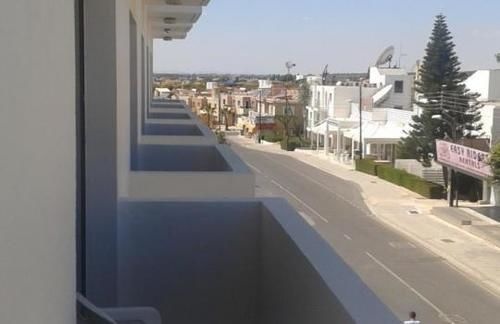 Balcony & Terrace