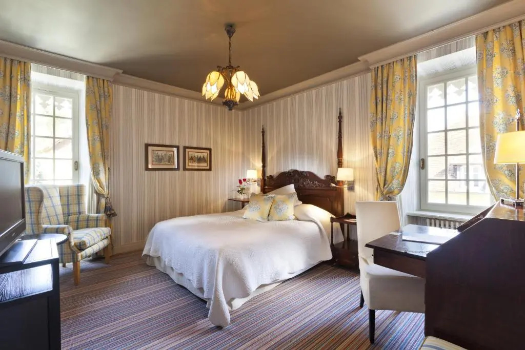 Relais et Châteaux - Château De Germigney - Chambres