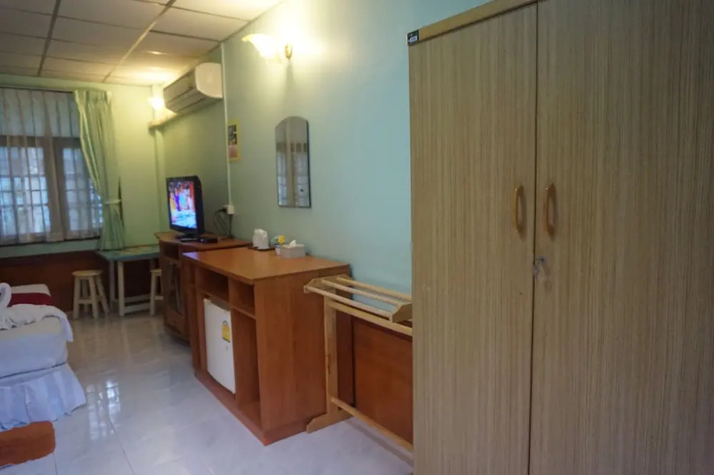 Номер Standard в C & C Resort Nangrong