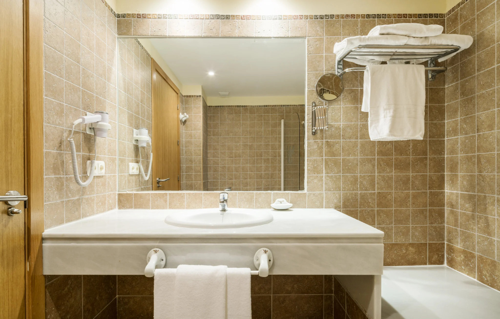 Aparthotel ILUNION Sancti Petri - Général