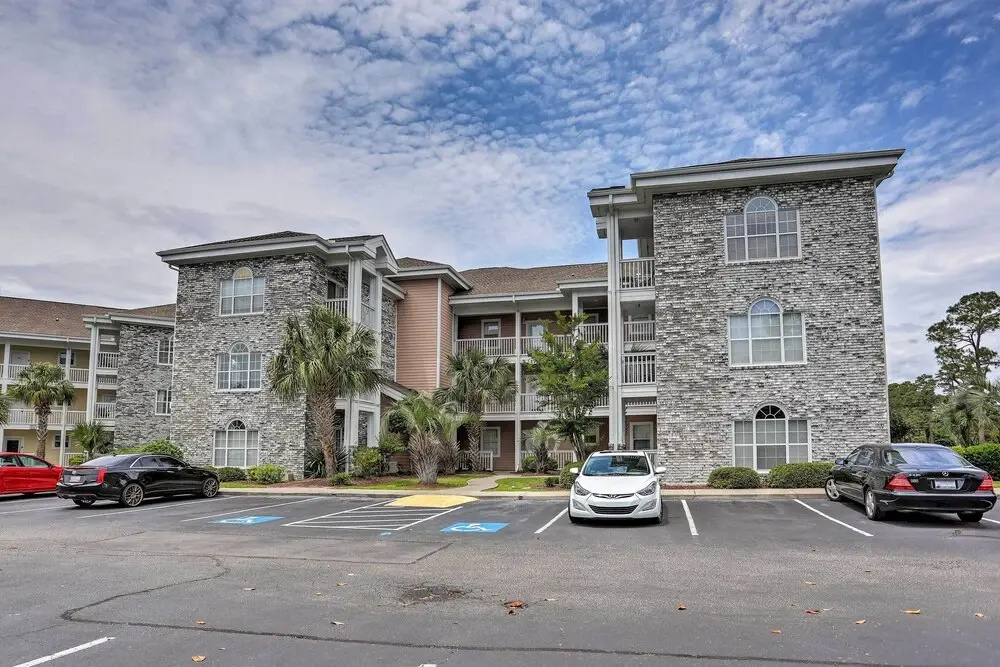 Central Myrtle Beach Condo w/ Golf Course View!