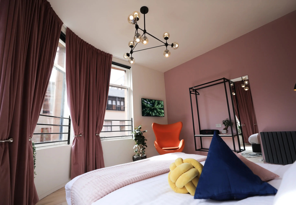 Double room (full double bed)
