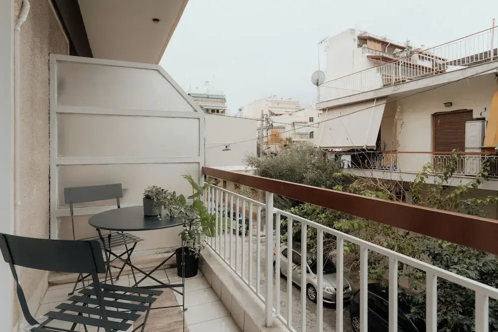 Cozy Apartment in Athens With Balcony, 5 Minutes To Metro