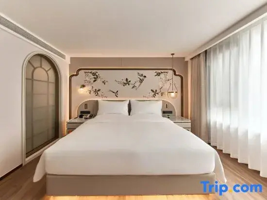 Luxury Double room (full double bed)
