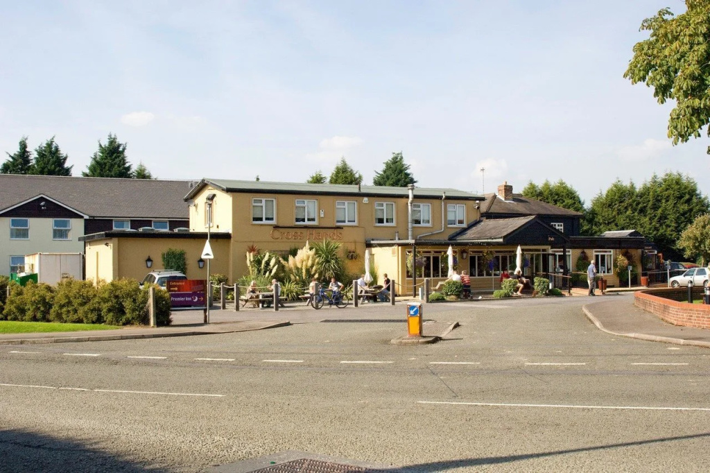 Premier Inn Cheltenham North West - Général