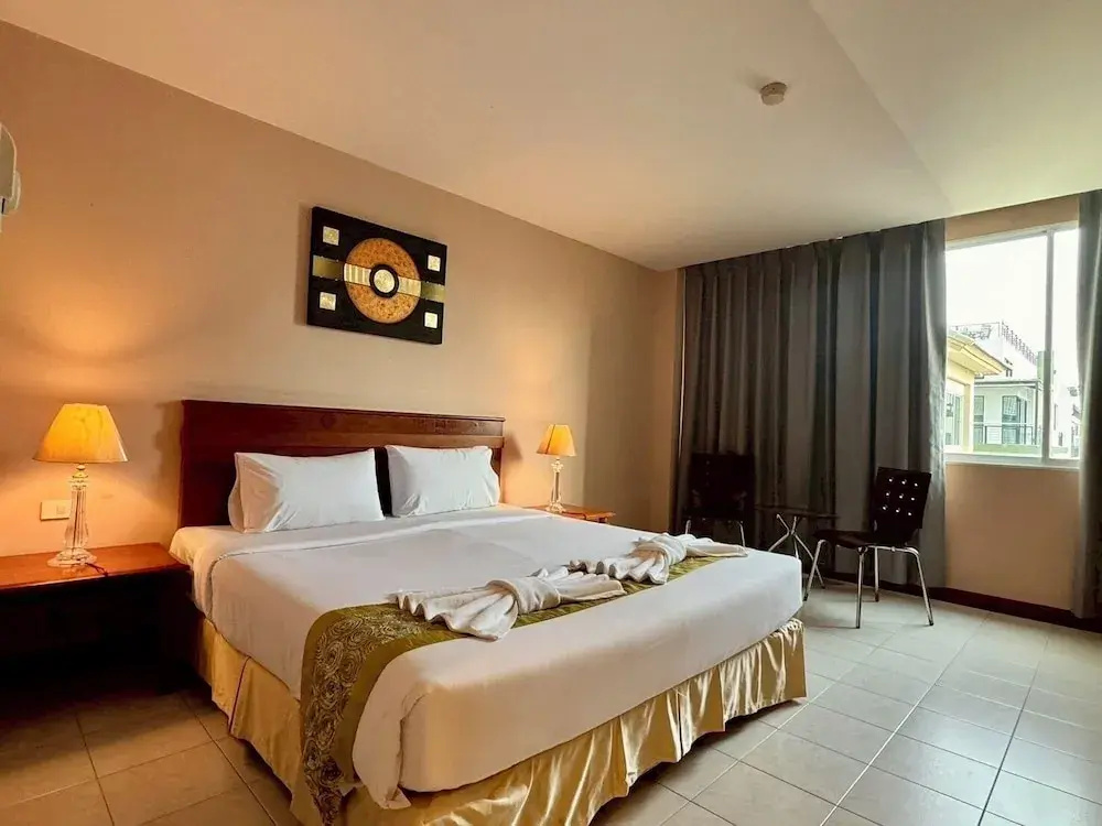 Crown Pattaya Beach Hotel - Chambres