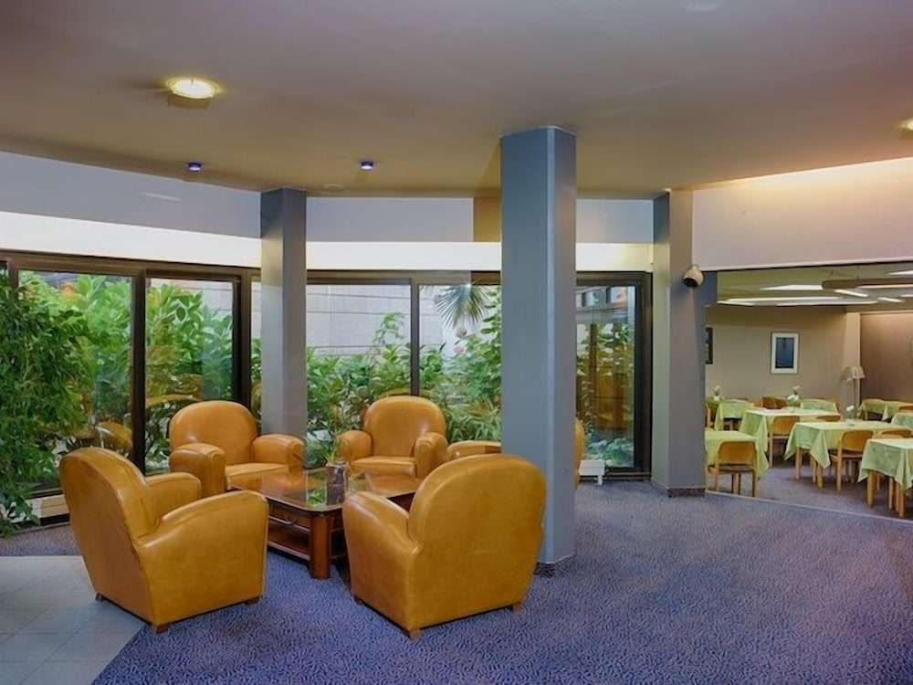 Hotel photo 12