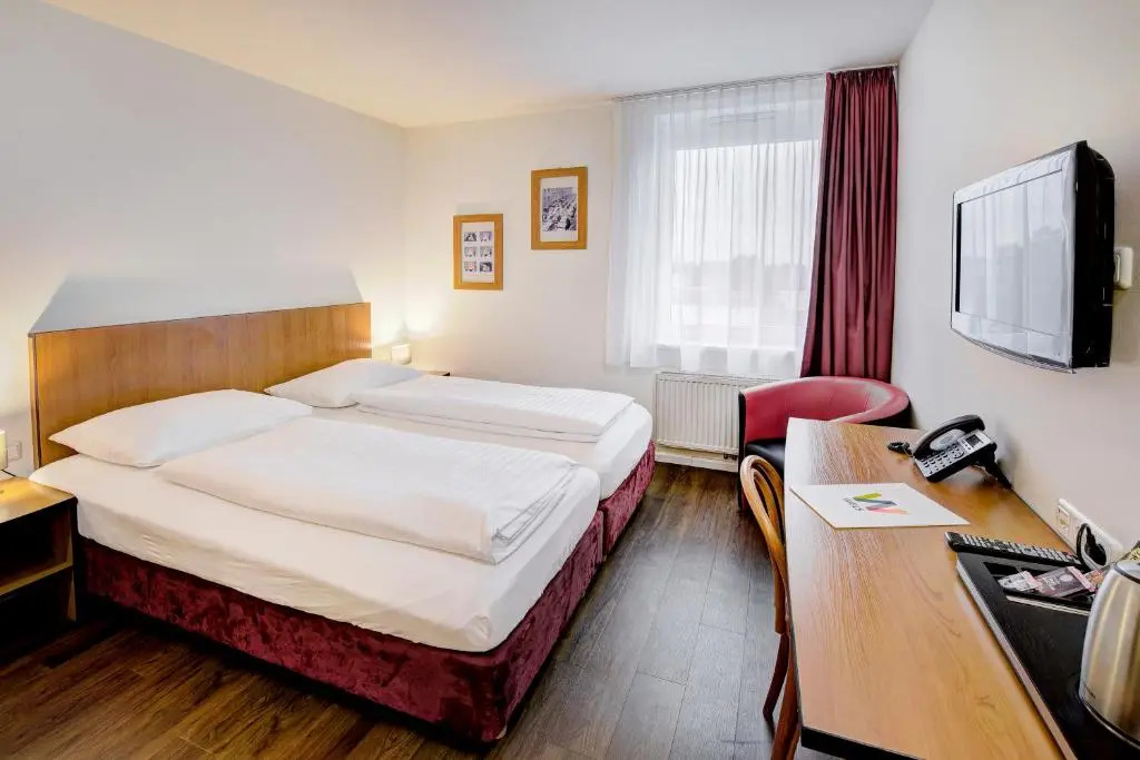 Amedia Express Sattledt a Trademark by Wyndham - Chambres