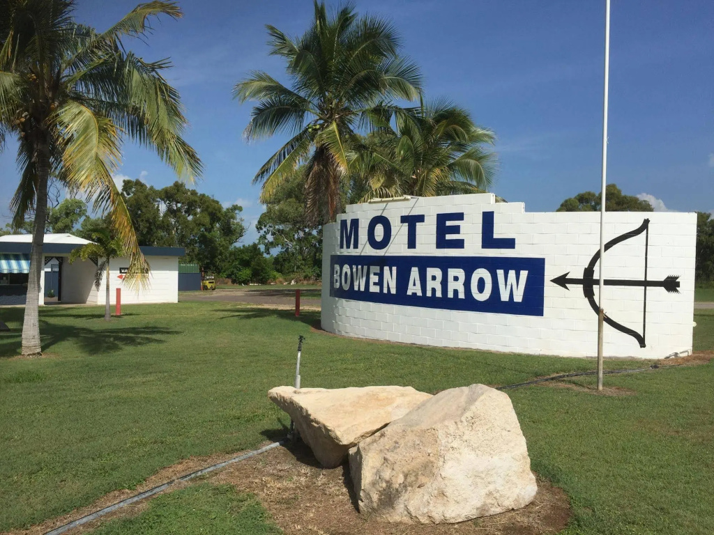 Birch Motel Bowen