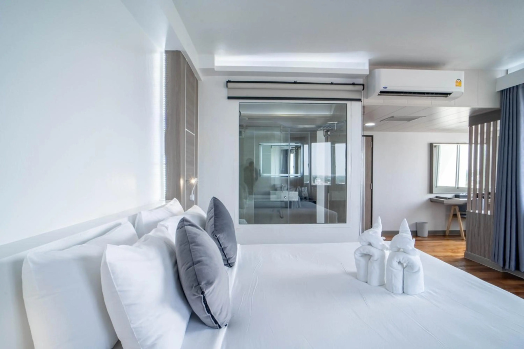 Thong Tarin Hotel — 4