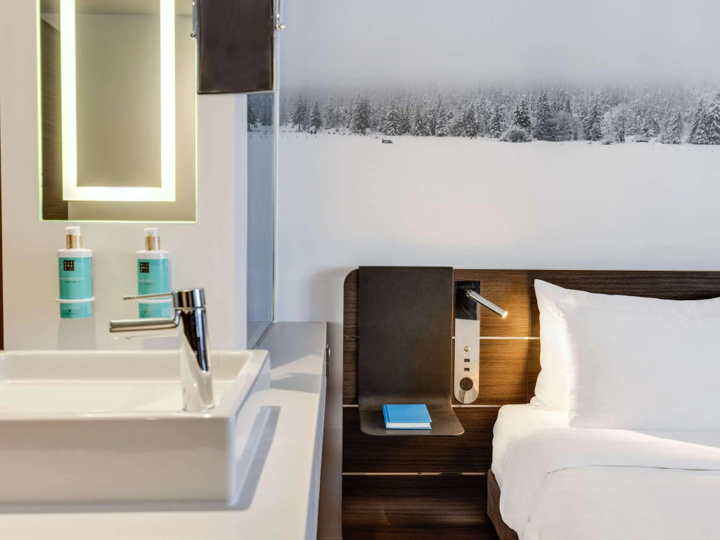 Отель Novotel London Tower Bridge в Лондоне