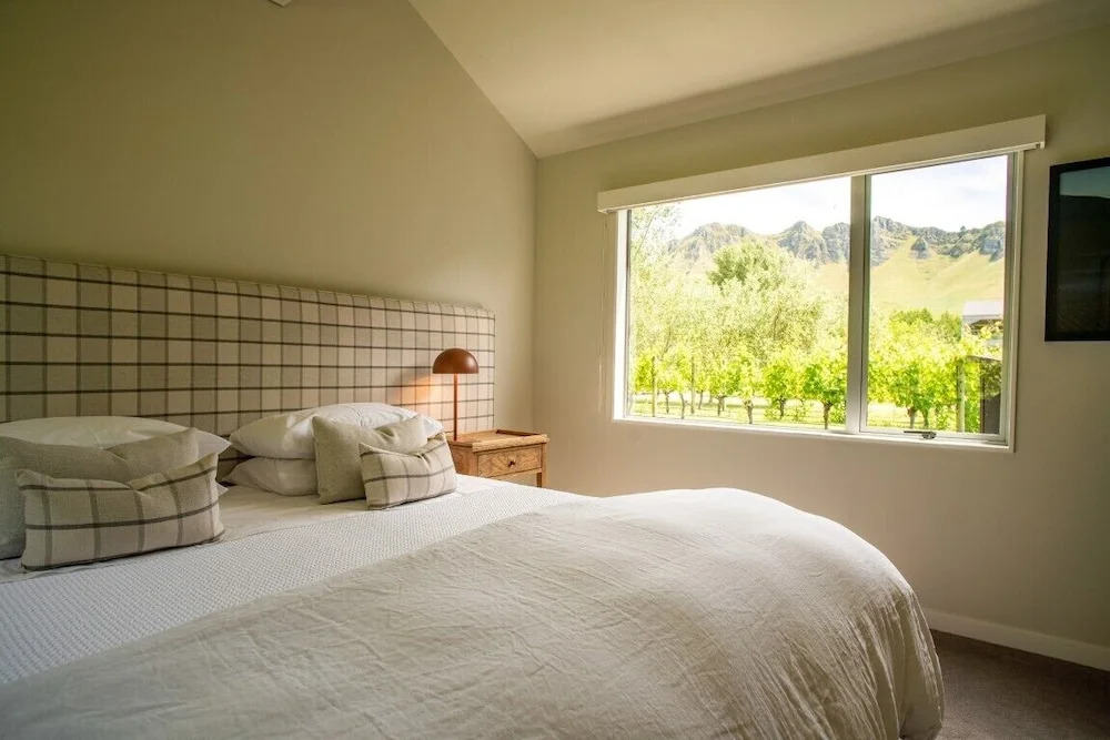 2 Bedrooms Luxury Cottage