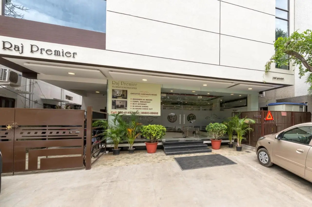 Treebo Raj Premier, Indiranagar