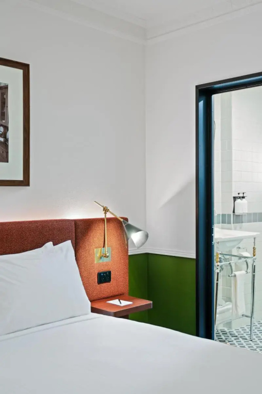 Standard Double room with balcony and with garden view (full double bed)