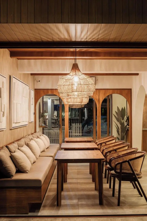 Отель Tasana Bar and Luxury resort в Паттайе