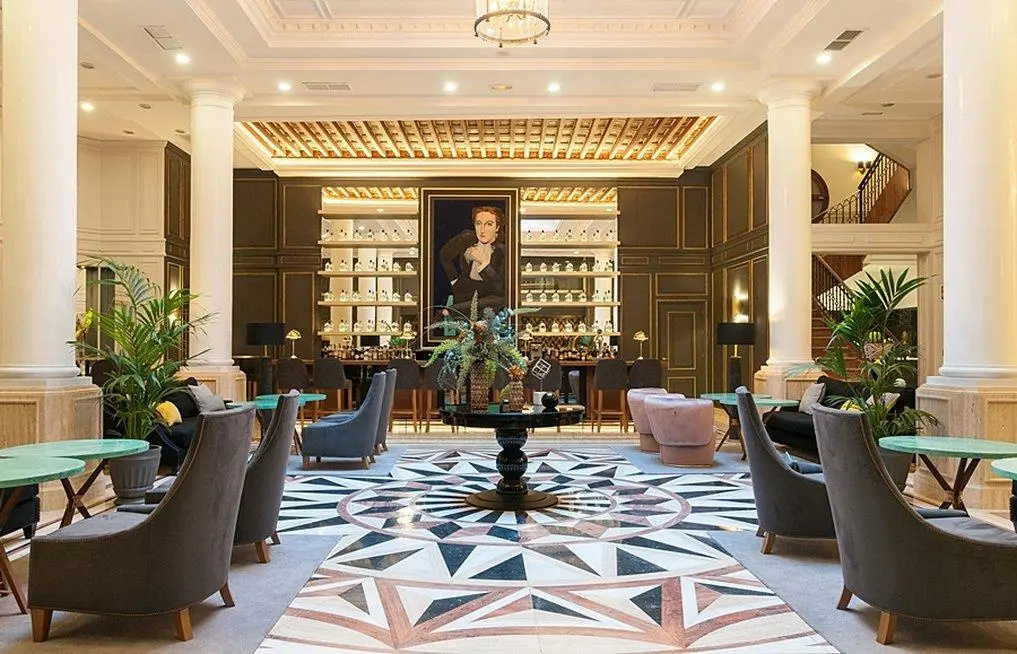 Eugenia de Montijo, Autograph Collection - Chambres