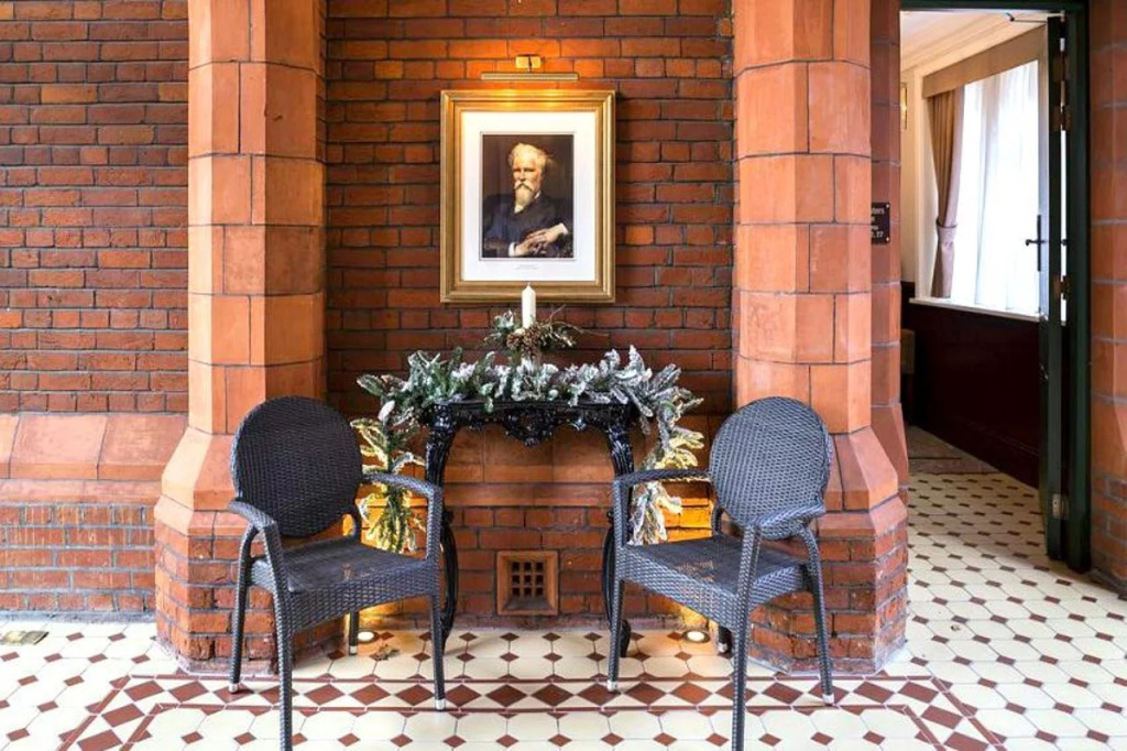 St Paul's Hotel — фото