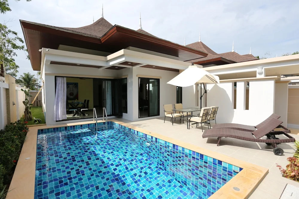 2 Bedrooms Villa with view