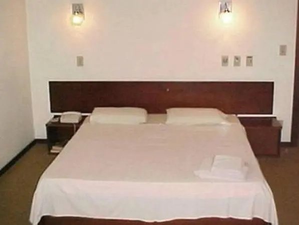 Double Suite (full double bed)