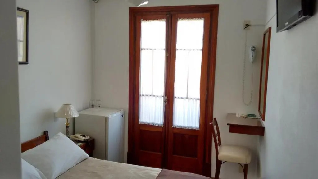 標準觀景四人房