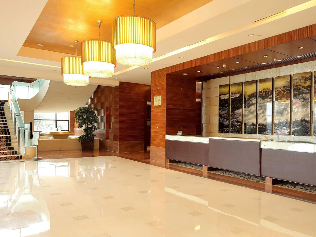 Lobby & Reception
