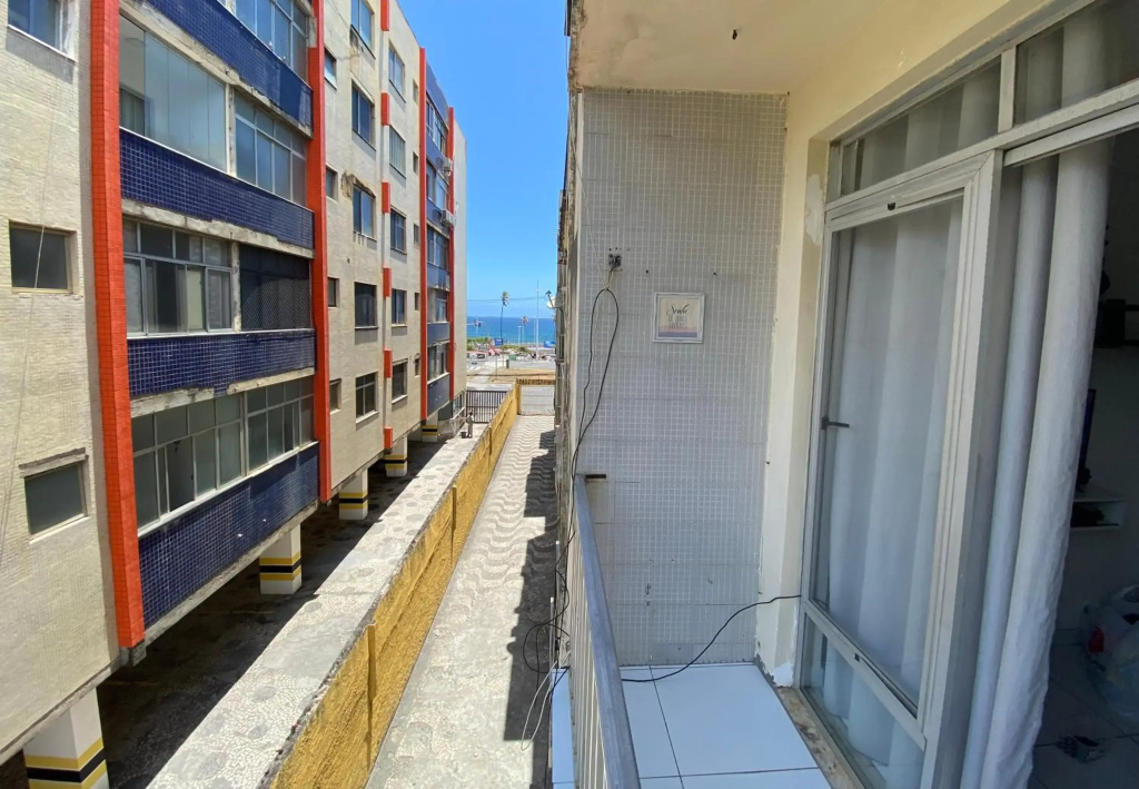 Apartamento em frente a Praia da Pituba Salvador