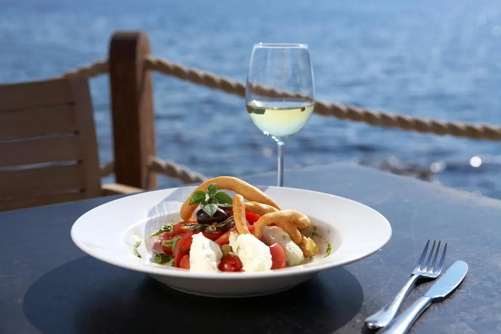 Food & Beverage