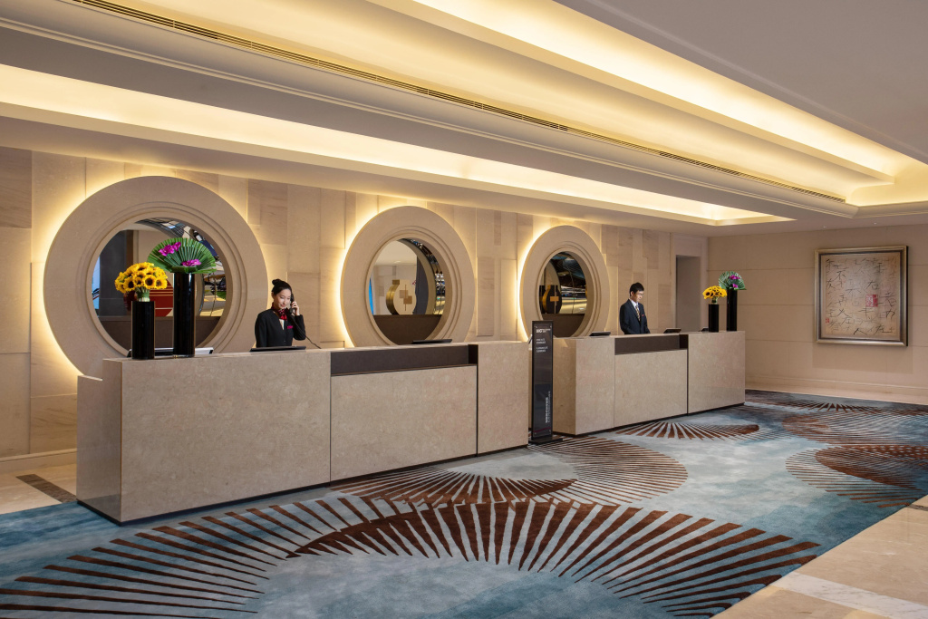 Lobby & Reception