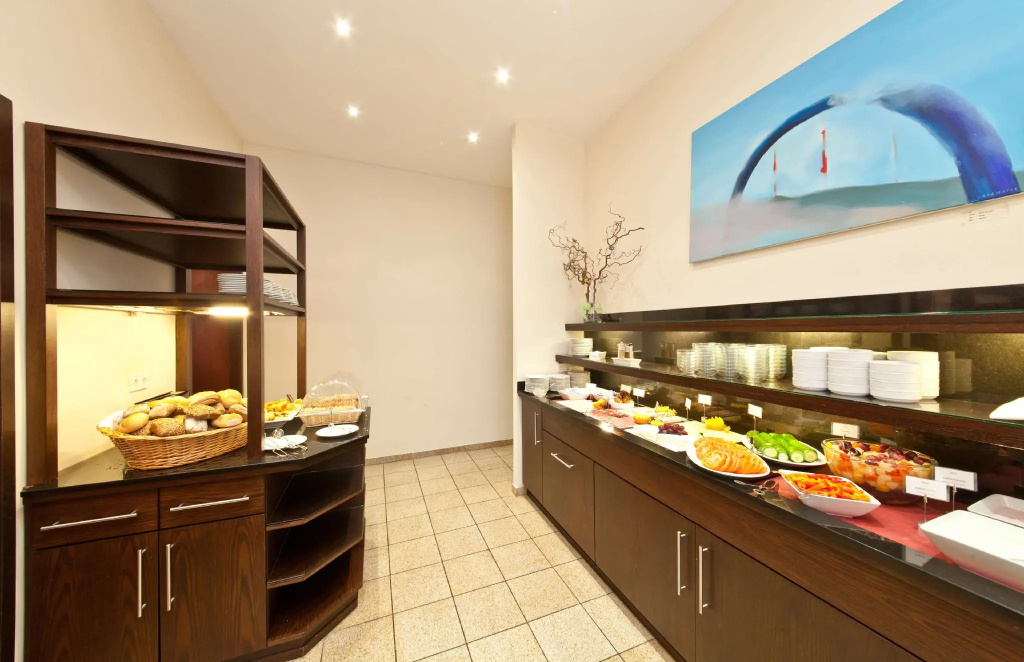 Hotel photo 11